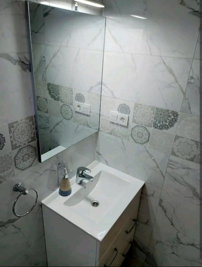 Zmijavci Apartman Hope מראה חיצוני תמונה